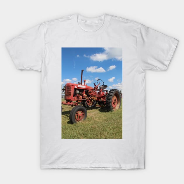 Old Tractor T-Shirt by searchlight